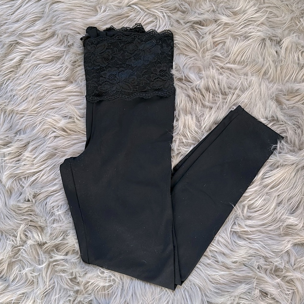 BEBE - Floral Lace High Waisted Leggings - XSP